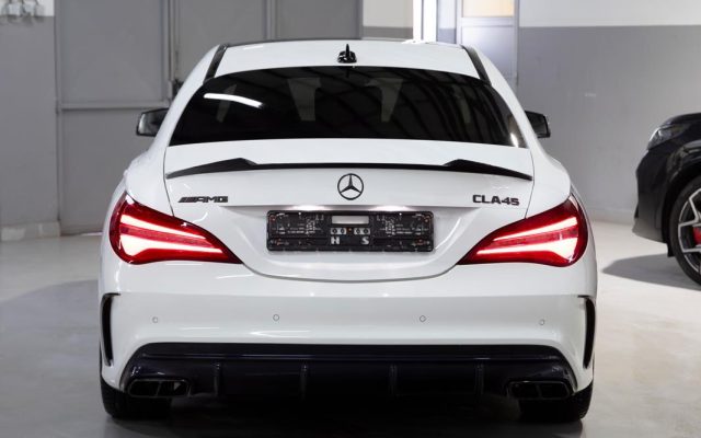 Mercedes-Benz CLA 45 AMG